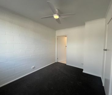 A Rare Riverside Find! - Photo 3