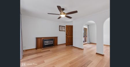 Neat & Convenient Coastal Living! - Photo 2