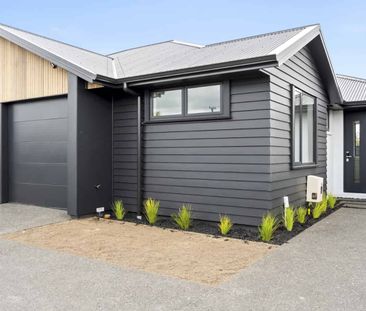 Sought-after location, easy lock up and leave lifestyle! - Photo 4