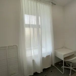 Charmante 2-Zimmer-Wohnung möbliert | Top-Lage direkt bei der U1 Troststraße | Verfügbar ab 2027 - Photo 2