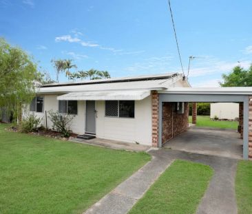 Family Home with Shed - Photo 5