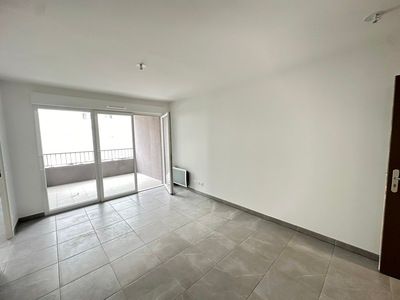 Location Appartement 2 pièces 38m² ARLES 13200 - Photo 1