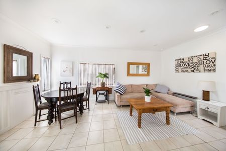 Curl Curl, 27 Griffin Road - Photo 2