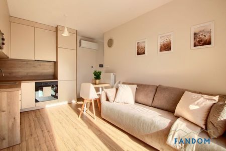 Nowoczesne 2 pokoje – 35 m2 PROJEKTANT +KLIMA - Photo 4