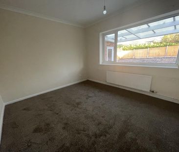 2 bedroom bungalow to rent - Photo 3