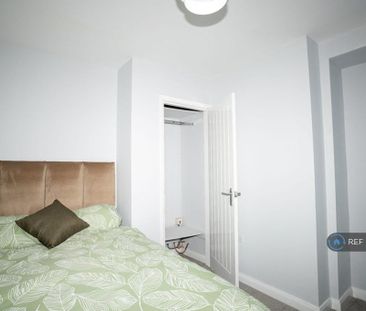 1 bedroom in a house share to rent - Photo 6