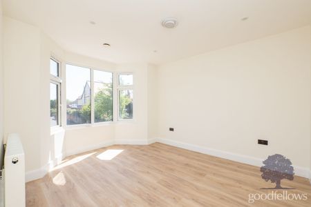 Beeches Avenue, Carshalton, SM5 - Photo 2