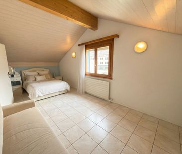 Casa unifamiliare di 7.5 locali con giardino privato e 2 posteggi - Foto 3