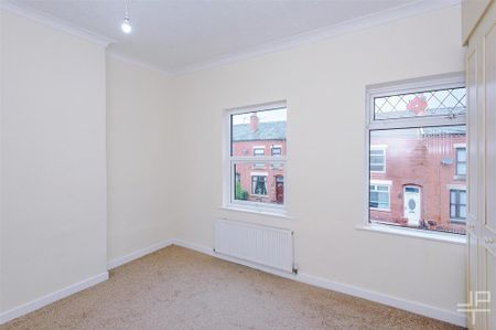 2 bedroom terraced house to rent - Photo 4
