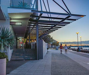 Moments from Honeysuckle Harbour - Photo 2