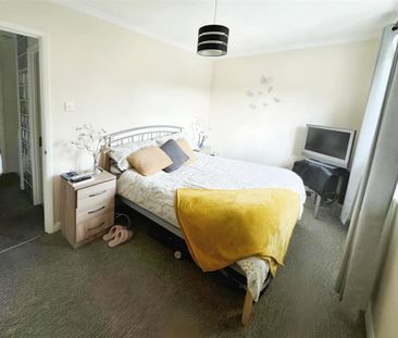 2 bedroom terraced house to rent - Photo 4