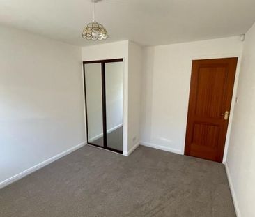 3 bedroom bungalow to rent - Photo 2