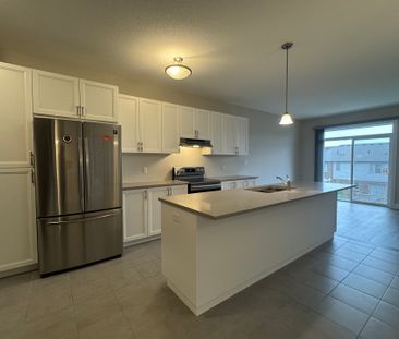 For Lease - 14 Sportsman Hill Street Unit# Upper Level, Kitchener, ... - Photo 5