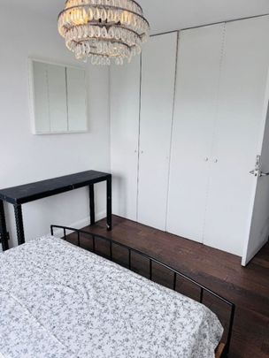 Room in a Shared House, Tenbury Close, E7 - Photo 1