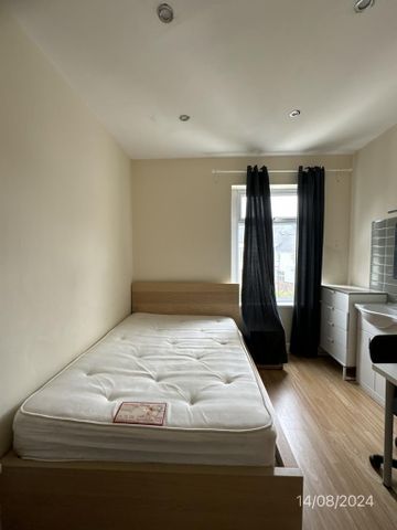 5 bedroom terraced house to rent - Photo 2