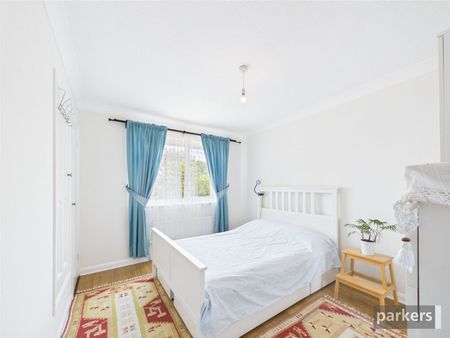 Chicory Close, Earley, Reading, Berkshire, RG6 - Photo 3