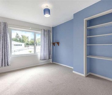 Fiona Close, Winchester, SO23 - Photo 5