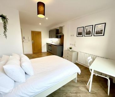 Studio to rent - Photo 2