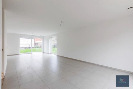 Energiezuinige nieuwbouwwoning met 3 slaapkamers , tuin en staanplaats - Photo 4