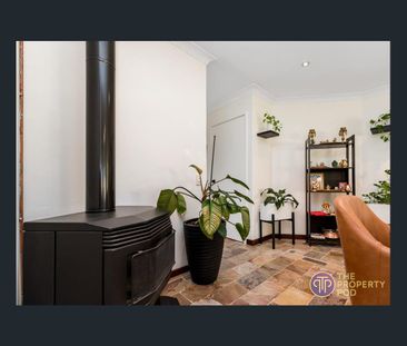 Stunning Family Home in Cooloongup! - Photo 3