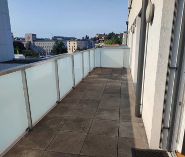 Geräumig, modern ung toll gelegen - Photo 1