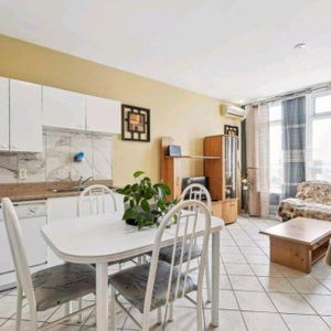 Beau 3 1/2 central – Tout se fait à pied ! - Photo 2