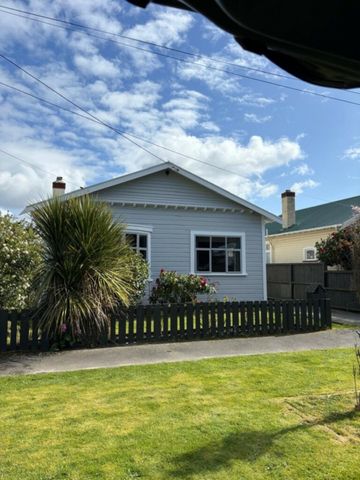 Charming, modern and comfortable in Tainui! - Photo 2