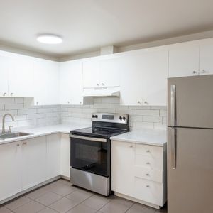 5½ à Louer — Côte-des-Neiges–Notre-Dame- - Photo 3