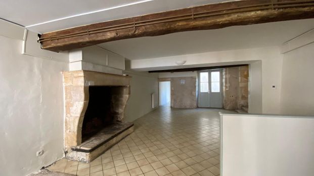 Location Appartement 3 pièces 89m² LA ROCHELLE 17000 - Photo 1