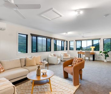 Luxury Home with Awesome Views - Photo 2