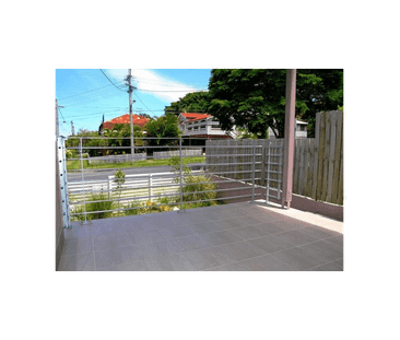 Double Car Garage! - Photo 2