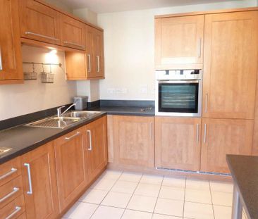 Horton Crescent, Epsom, Surrey, KT19 8AA - Photo 6