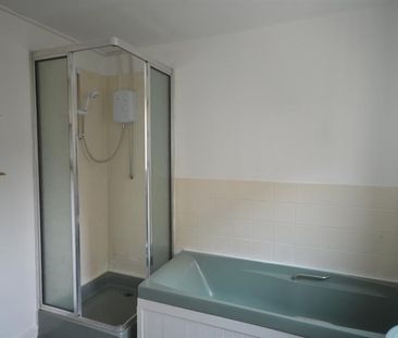3 Bedroom Semi Detached To Let - Photo 6