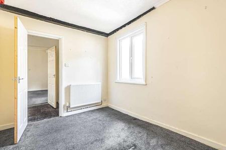 High Street, Knighton, LD7 - Photo 3