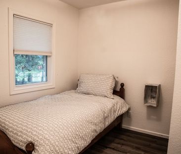 For Lease - 114 Chamonix Crescent, Blue Mountains, Ontario - Photo 2