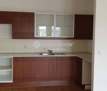 For rent Apartment, Budapest 1 district - Photo 2