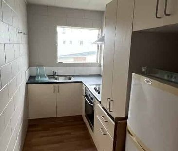 Two Bedroom Flat In Hillcrest - Photo 4