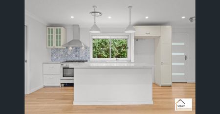 Modern and Inviting 3 bedroom home with your gas and water included - Photo 3