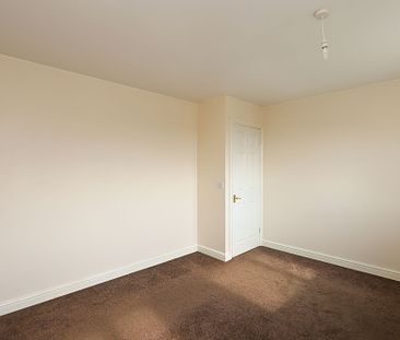 2 bedroom Semi-Detached House to rent - Photo 1