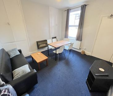 Room in a Shared House, Highfield Road, NG7 - Photo 1