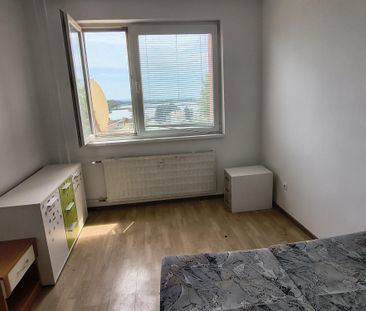 Na prenájom 2 izbový byt Levice Ľanová ulica pre rodinu aj robotníkov – Fotografia 5