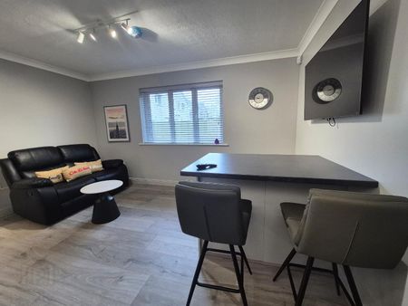3 Pinewood, Dublin Road, Bonavalley, County Westmeath, N37 YD77, Athlone - Photo 2