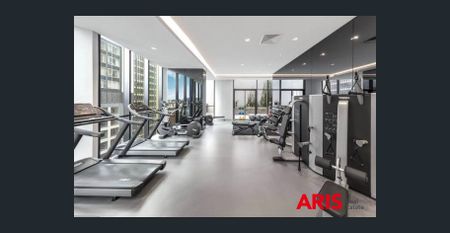 Beautifully Furnished apartment in the heart of the city - Photo 3