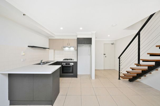 Modern Apartment With Secure Parking - Photo 1