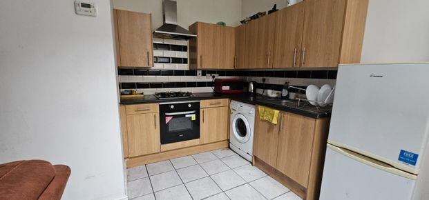 House To Let - Photo 1