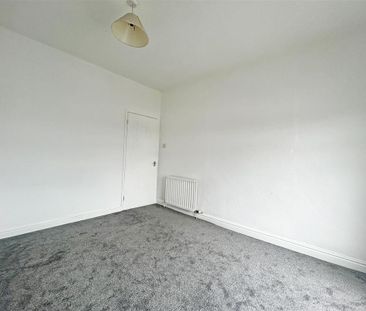 3 bedroom apartment to rent - Photo 6