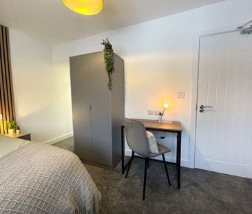 1 bedroom in a house share to rent - Photo 6