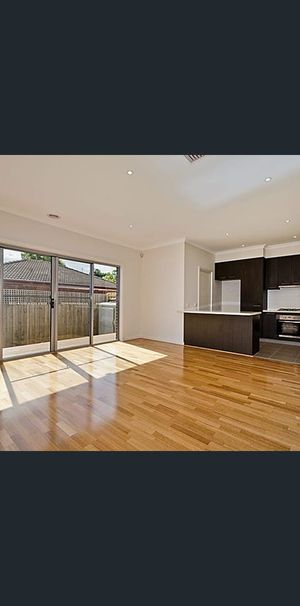 3/9 Gipps Avenue, Mordialloc, Vic 3195 - Photo 1
