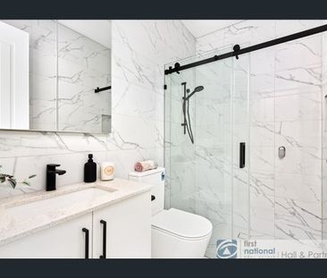 Luxury Living 3 Bedroom Townhouse… - Photo 6