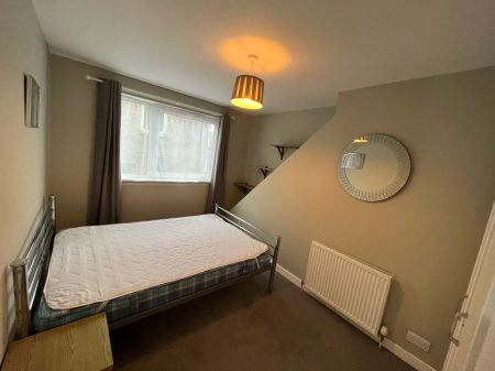 Flat 4, 50 John Street, Aberdeen, AB25 1LL - Photo 2